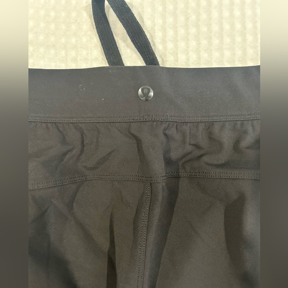 Lululemon sz 12 draw string sleek day or night stretch trouser. - Picture 4 of 4